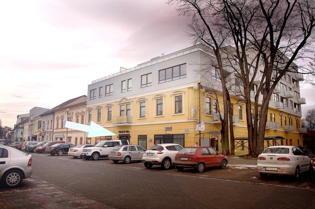 Home Away Main Square Apartment Poprad Bagian luar foto
